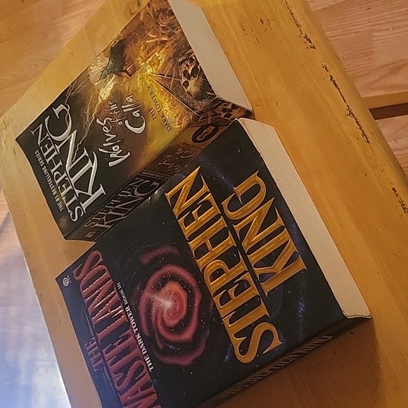 Stephek King THE WASTELANDS & WOLVES OF THE CALLA Set of 2 Books. - Picture 3 of 10